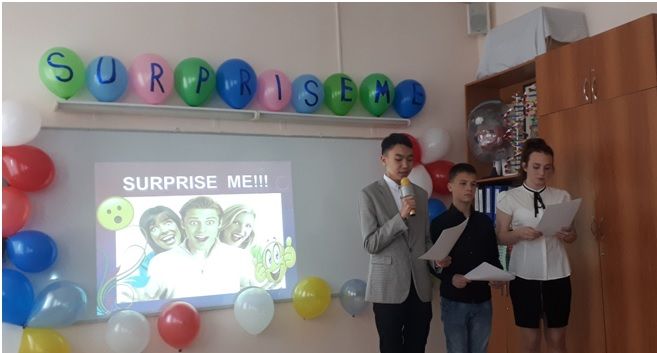 English teacher S.O. Zharlygasova held an extracurricular event “Surprise me!”. 